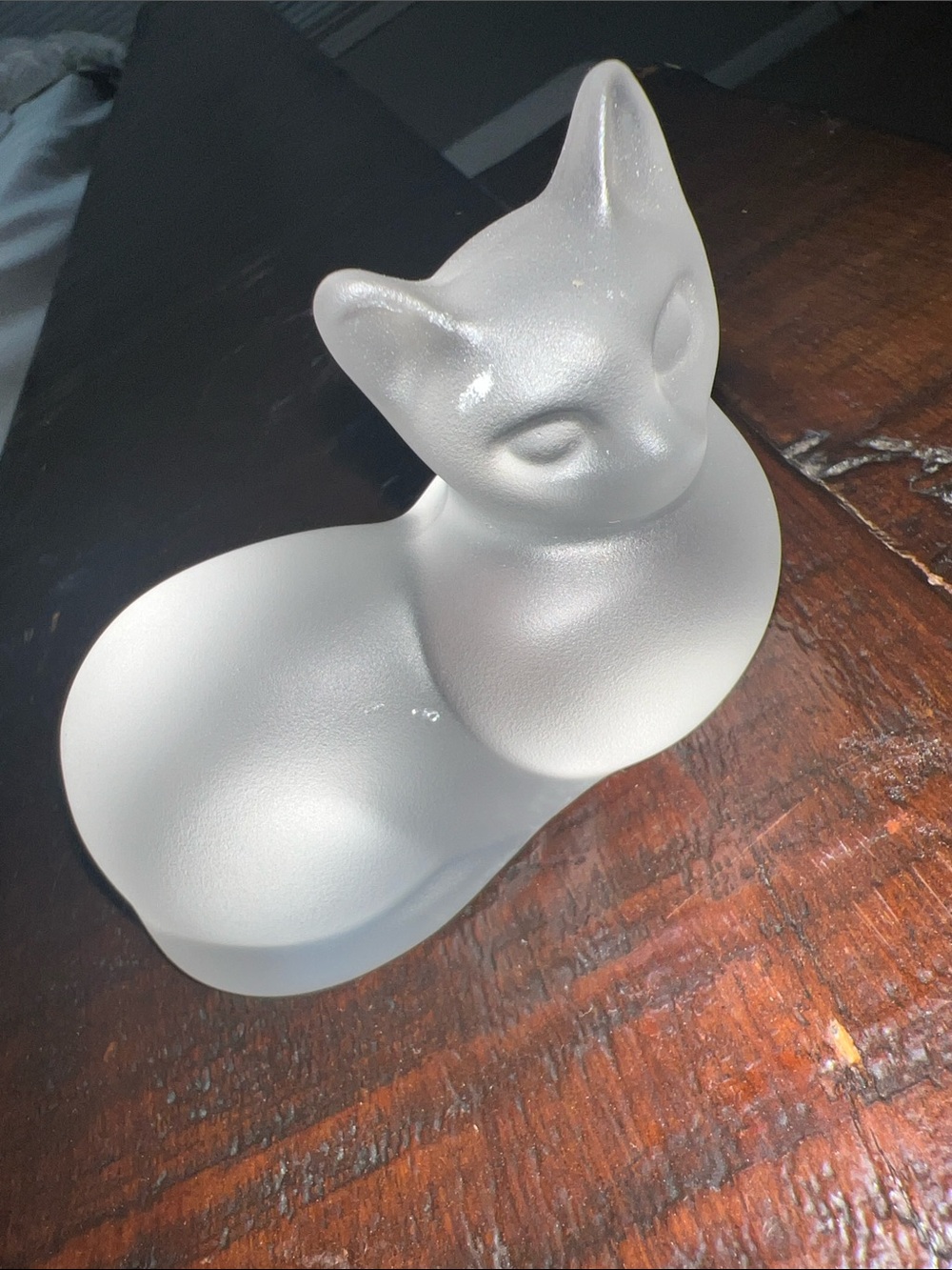 Lenox Frosted White Cat Dish Sculpture